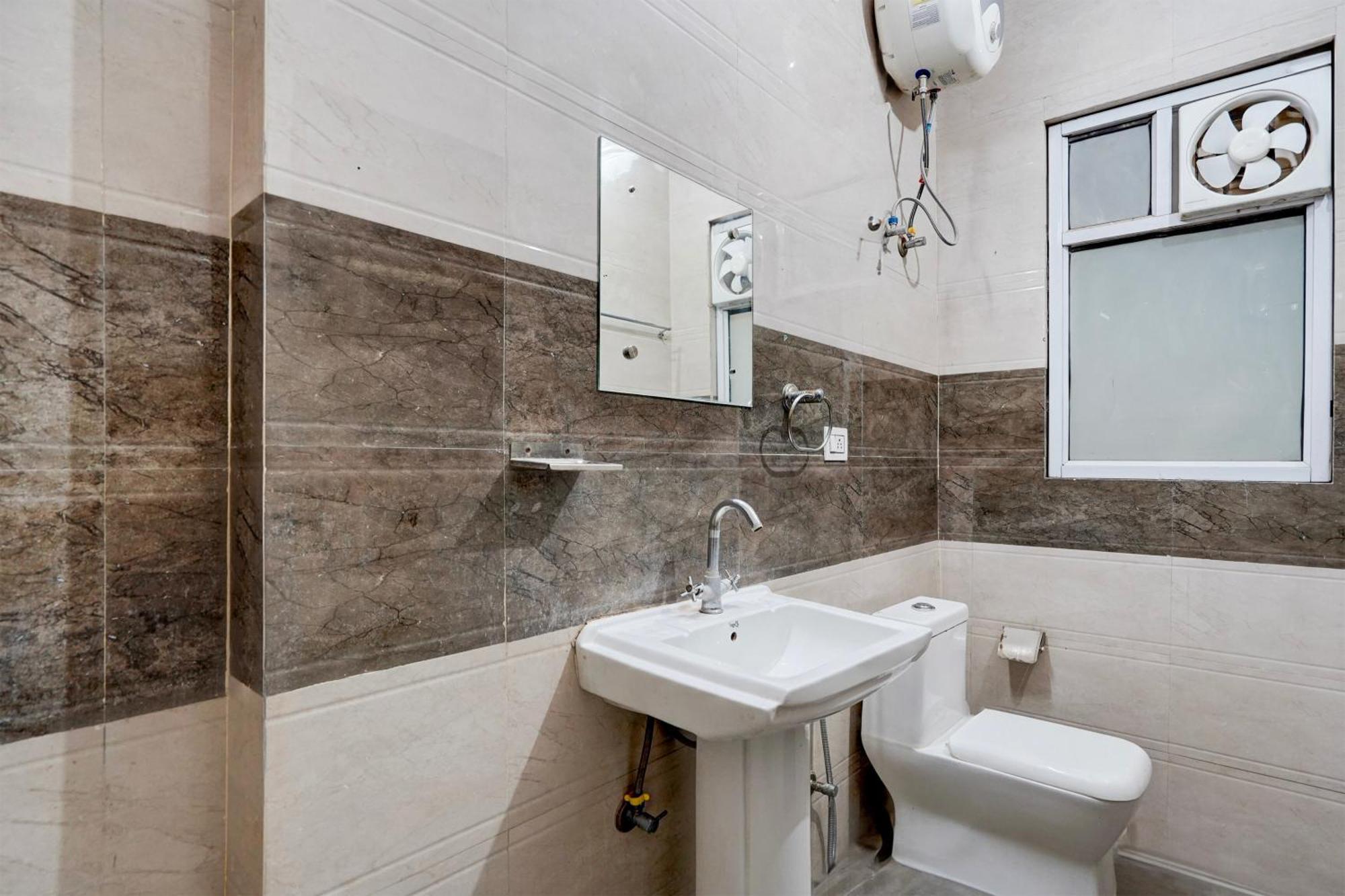 شقة Super Townhouse Sector 53 Golf Course Road غورغاون المظهر الخارجي الصورة