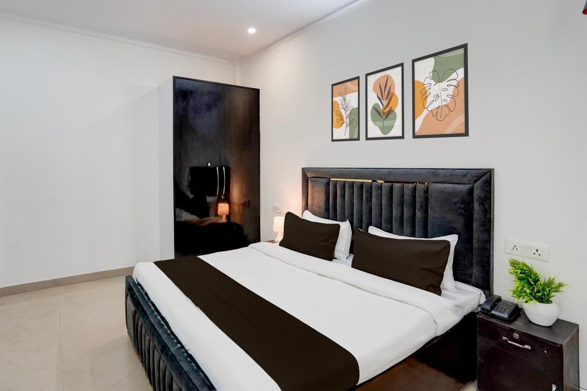 شقة Super Townhouse Sector 53 Golf Course Road غورغاون المظهر الخارجي الصورة